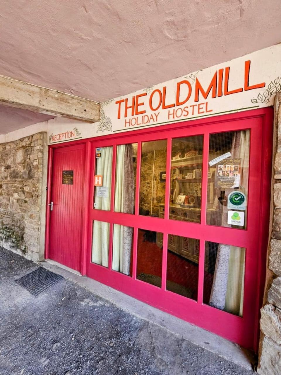 Old Mill Holiday Hostel ويستبورت المظهر الخارجي الصورة