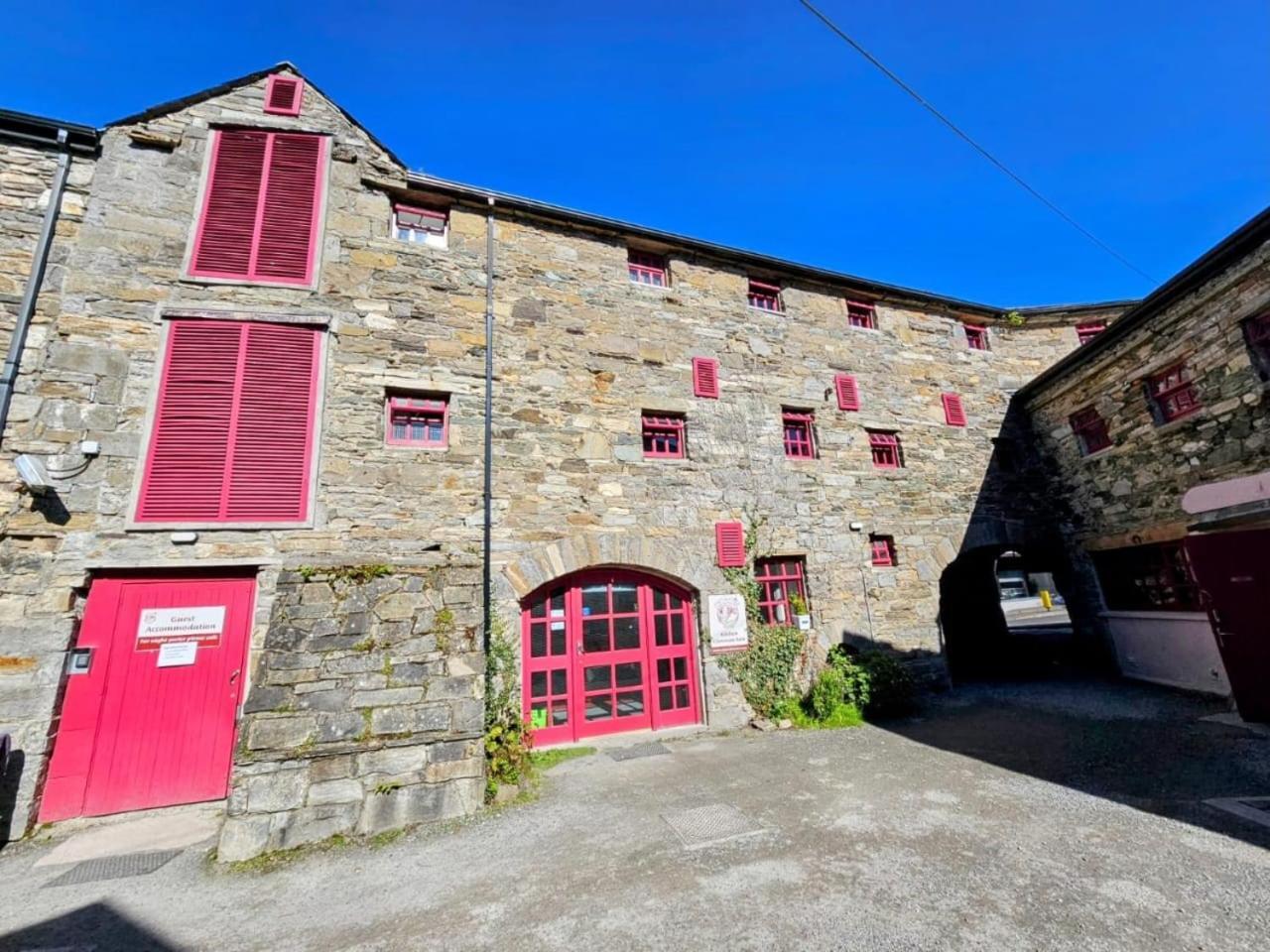 Old Mill Holiday Hostel ويستبورت المظهر الخارجي الصورة